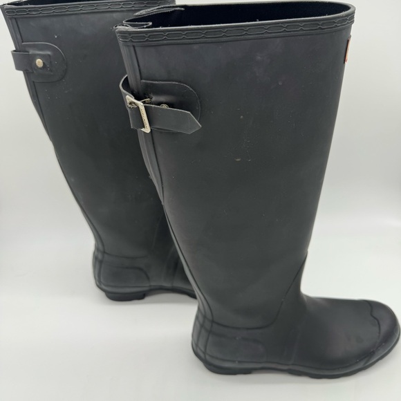 Hunter Women's Classic Black Rain Boots - Picture 7 of 9
